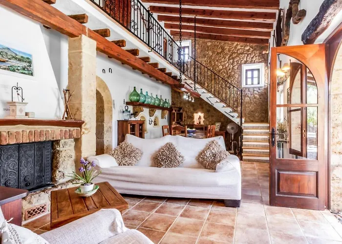 Schoenes In Der Naehe Von By Interhome פוינסה