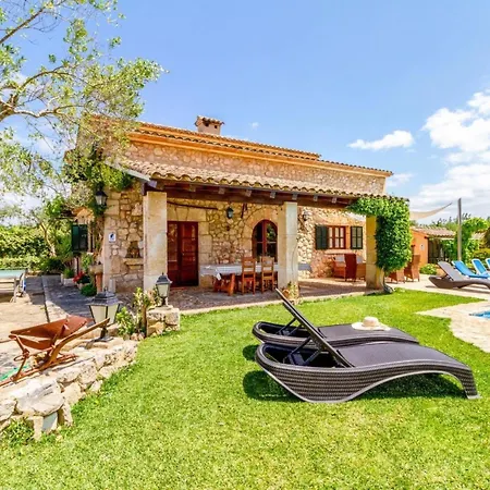 Schoenes In Der Naehe Von By Interhome